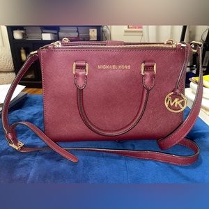 Burgundy Michael Kors crossbody Bag